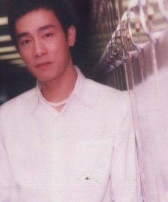 陈小春：因为少年时期的不快乐，所以选择爱笑的应采儿