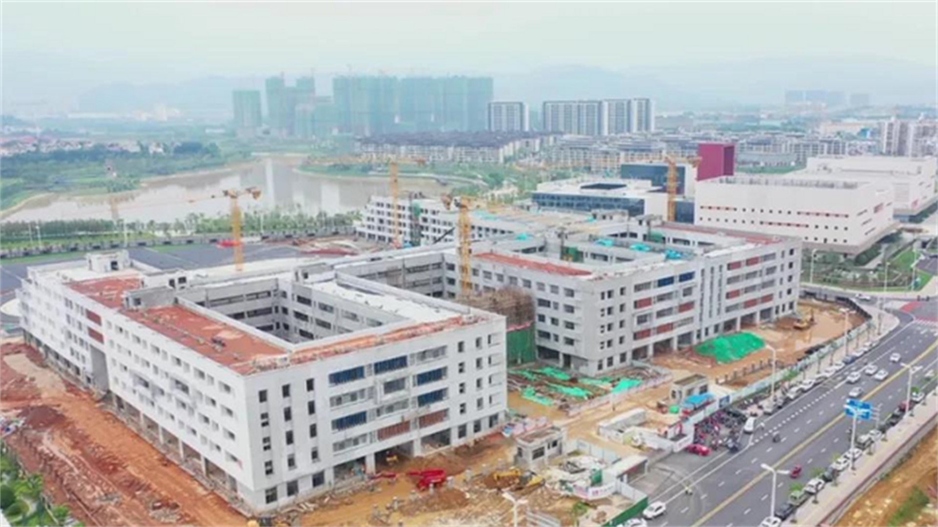 江西南昌迎来1所学校，耗资2.4亿，占地4.5万平，开设72个班级