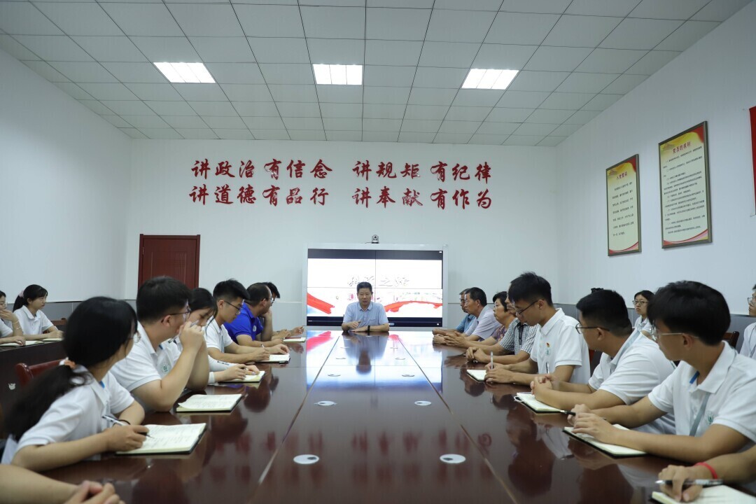 青农学子赴东斟灌村：入一线调研，领悟实践真知