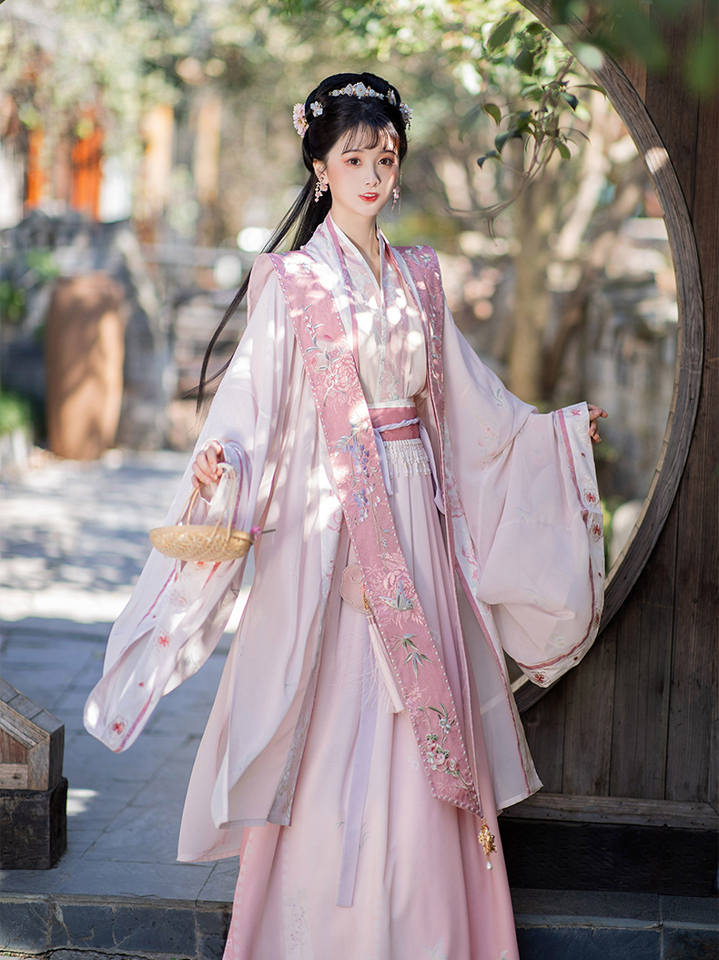 2021年的“汉服秀”你希望看到哪些汉服品牌？明华堂呼声最高