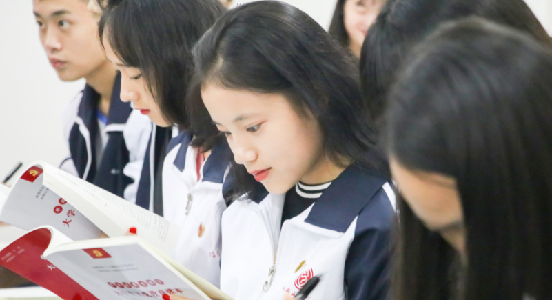 南京大学博士的求职经历，接连被11所名校拒绝，问题究竟出在哪