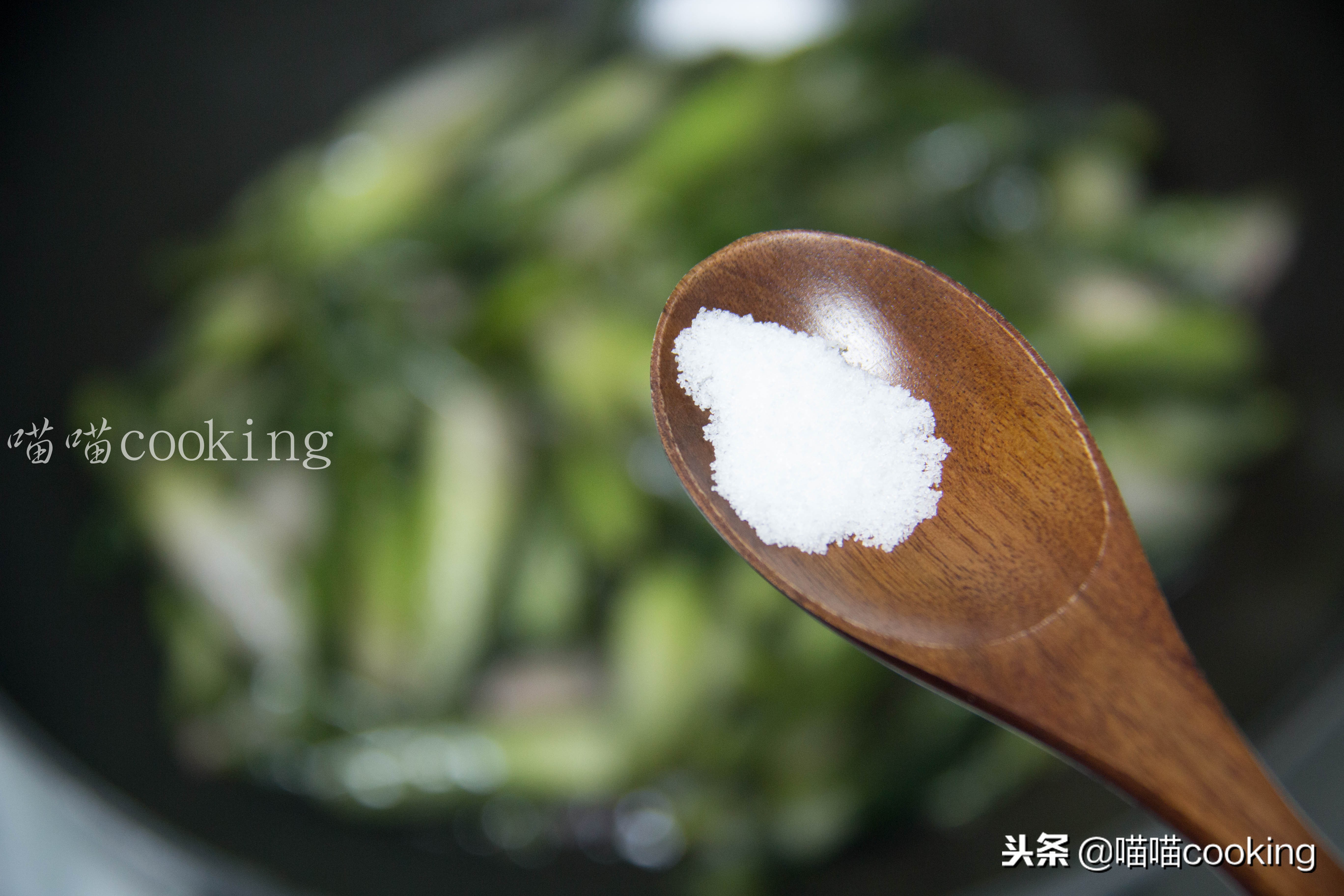 这个菜很神奇，质嫩清甜，维生素含量高，冬天更要多吃