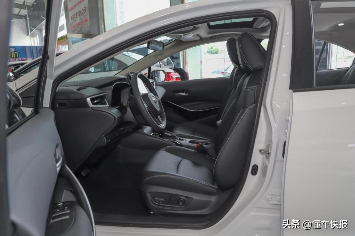 15万元时尚家用高品质轿车，别克威朗Pro/丰田卡罗拉怎么选？
