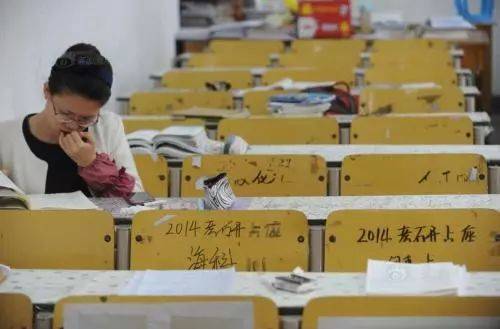 考研难度低的4大专业，过了国家线，录取率明显高于其他专业