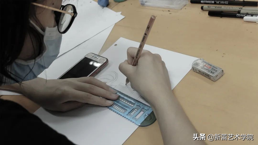 新蕾艺术设计考研/决胜艺术考研，从新蕾走进北印