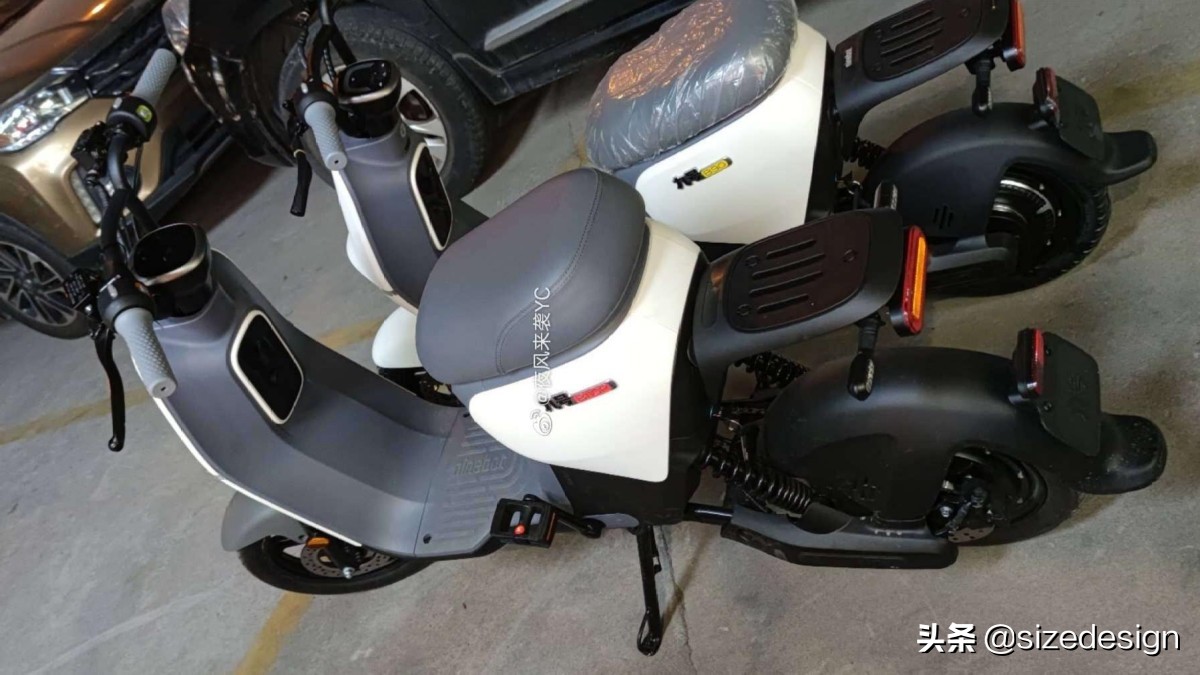 一个像宝马，一个更Mini？九号电动B系C系实车对比骑行体验