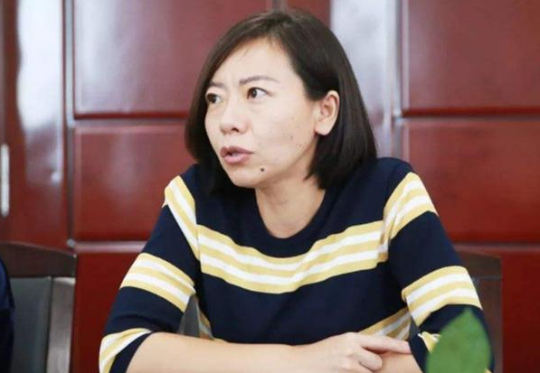 高中生迎来新消息，“英语”将被踢出高考？教育部回应来了