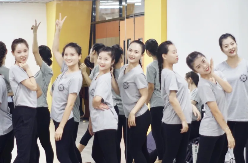 浇灌梦想·悦舞鹏城 | 十一师资培训精彩集锦