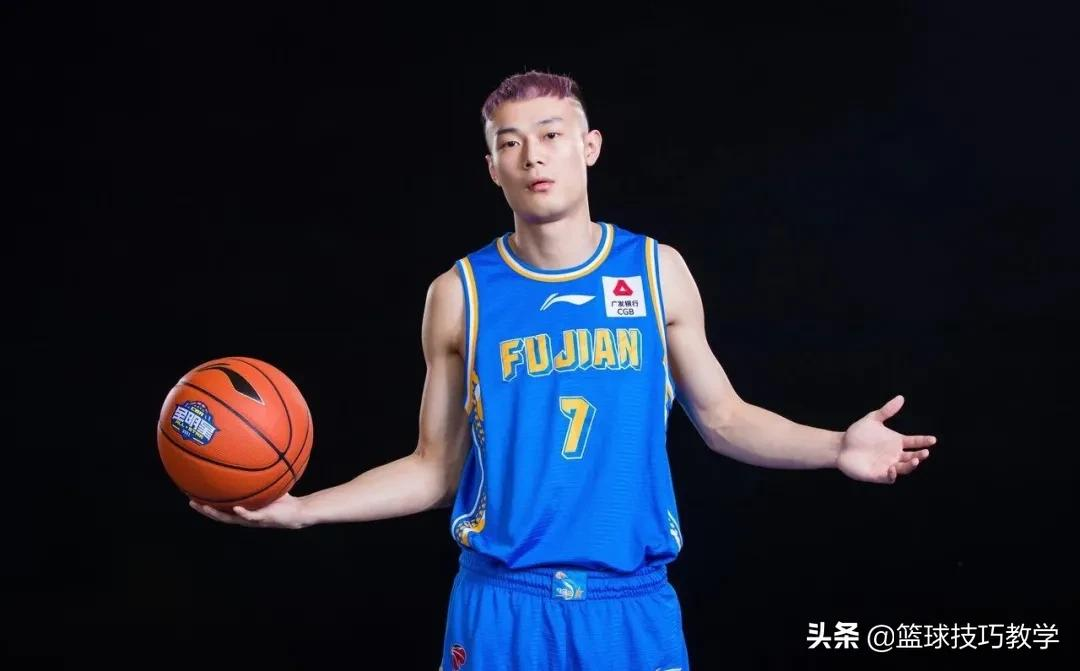 有哪些中国后卫进入过nba(三位中国后卫冲击NBA！你们怎么看？)