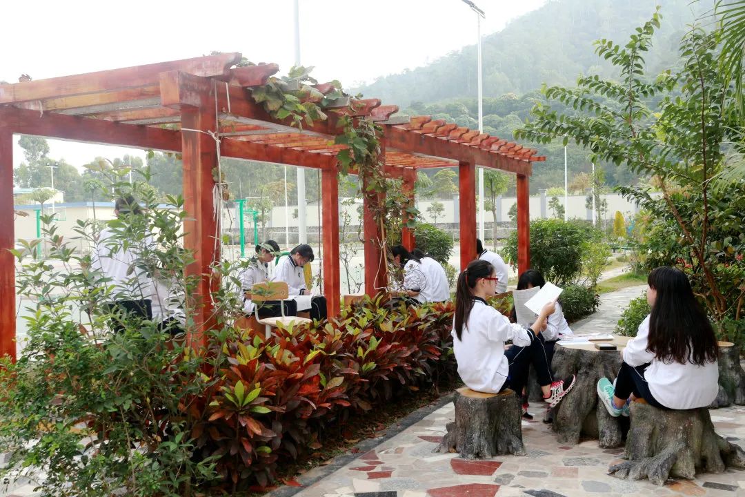 粤华学校初中部2020年秋季计划招收新生510人