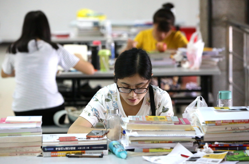 全国医学院排名出炉，榜首连续3年登顶，湘雅医学院跌出前10