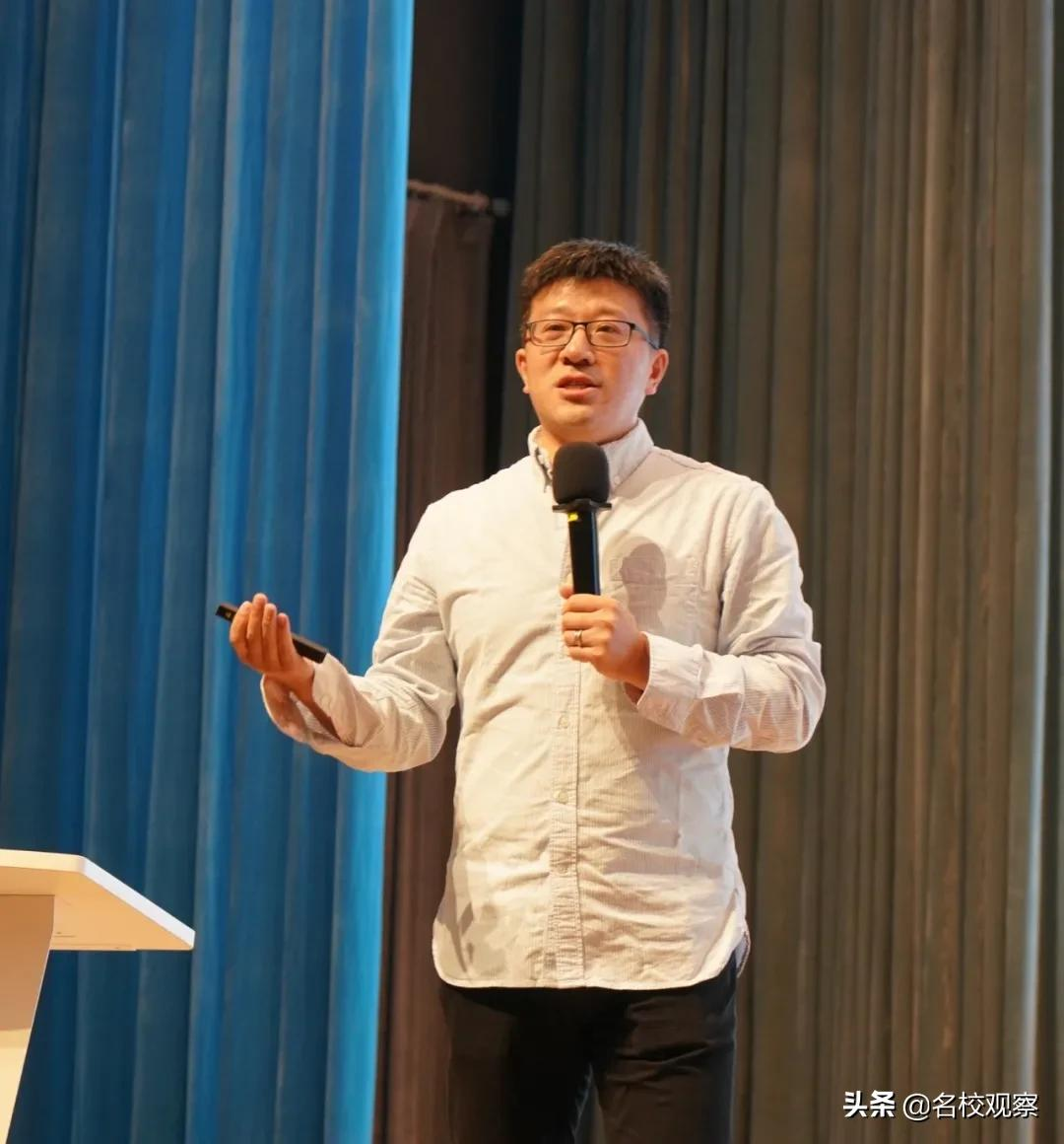 北京航空航天大学副教授秦曾昌博士在成都天立学校，开讲