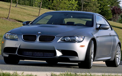 富二代渣男一般开什么豪车泡妹子，贫穷只能限制你的想象