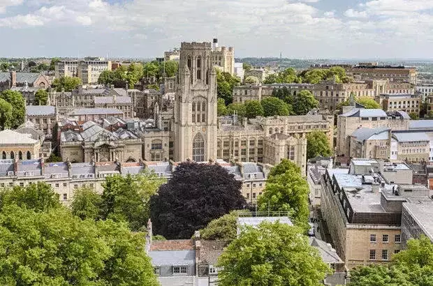 18个月12名学生自杀身亡！布里斯托大学引愤怒：为什么不作为？