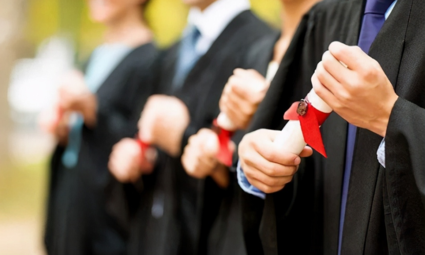 一所公办大学，招生缺额1180人，42个专业没招满，问题出在哪？