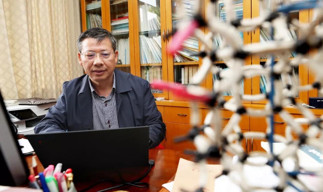 扎根母校四十余载！这位浙大教授从长跑冠军变成了新晋院士！