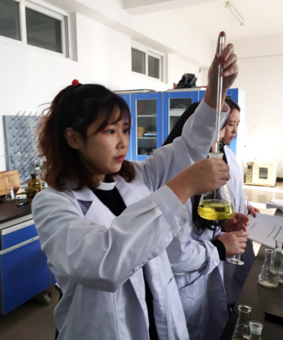 2021年“医学实力”高校排名，上交大挤走北大，占据榜首称王