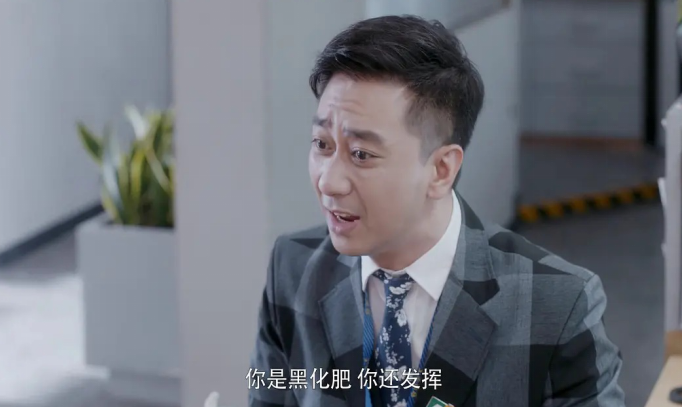 知名主持人回应抑郁传闻，曾被妻子家暴人财两空，35岁终于翻身