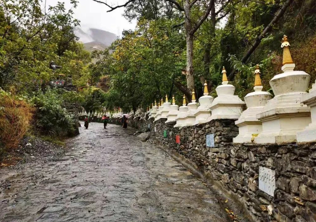 「色尔古藏寨」川西的小布达拉宫