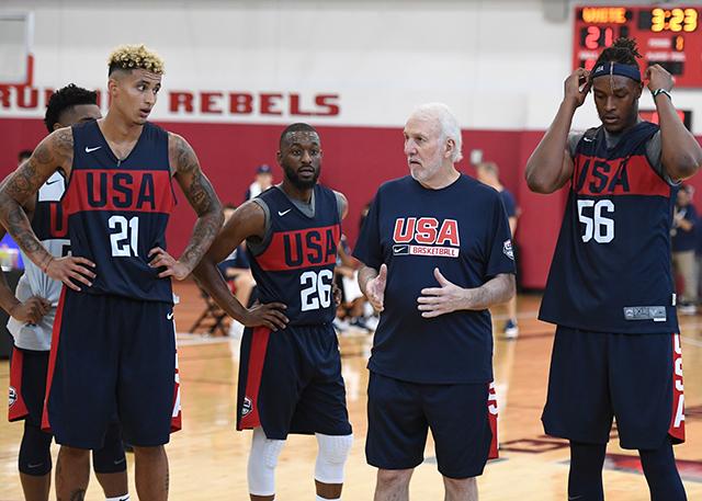 为什么FIBA和nba(FIBA和NBA最大的区别在哪？缺少巨星的美国男篮真的不稳了吗？)