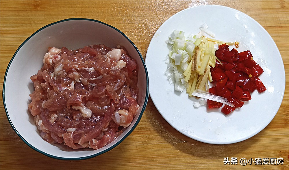 韭黃肉絲,韭黃肉絲的家常做法
