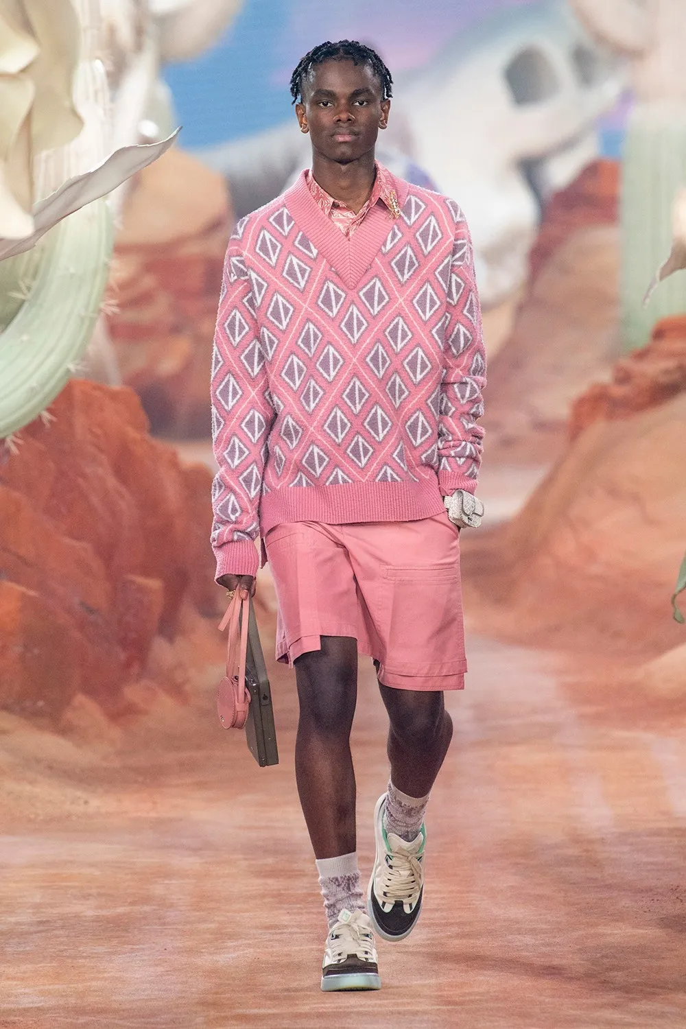 LV、Hermès等8大奢牌┃ 2022春夏巴黎&米兰男装周大赏美行加人382