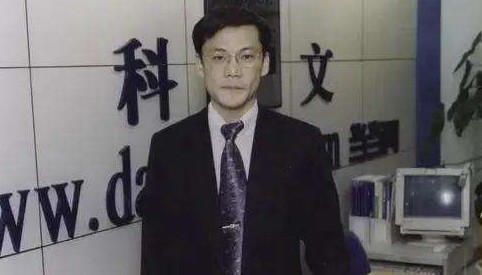 三次创业上市，一个想法就让胡玮炜3年狂赚15亿，李斌究竟多厉害
