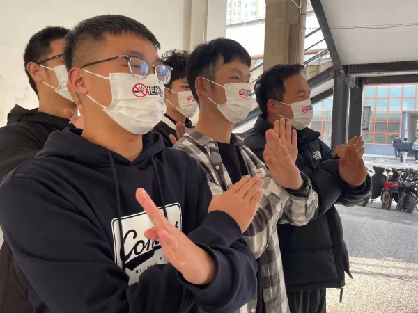 华清学院建筑学院安全教育宣传月启动仪式暨禁烟安全教育活动举行