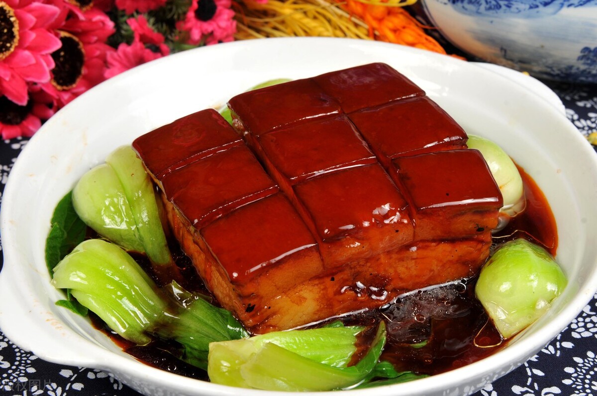 高考将至，建议学生们牢记“3吃4忌”，补充营养，考出好成绩