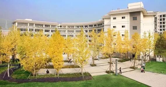 重庆这些大学环境好，录取分数却不高！低分同学逆袭好机会