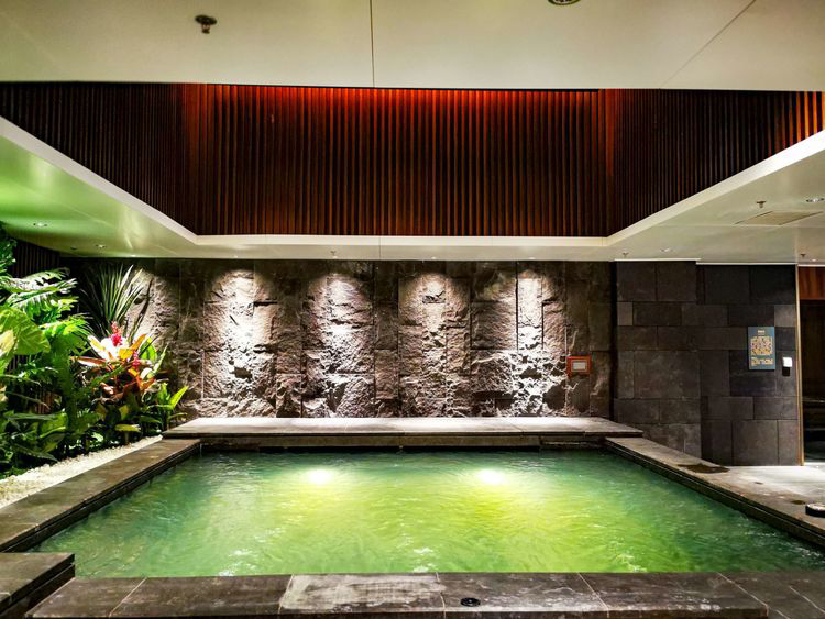 温泉虽好但是千万要注意泡的时间