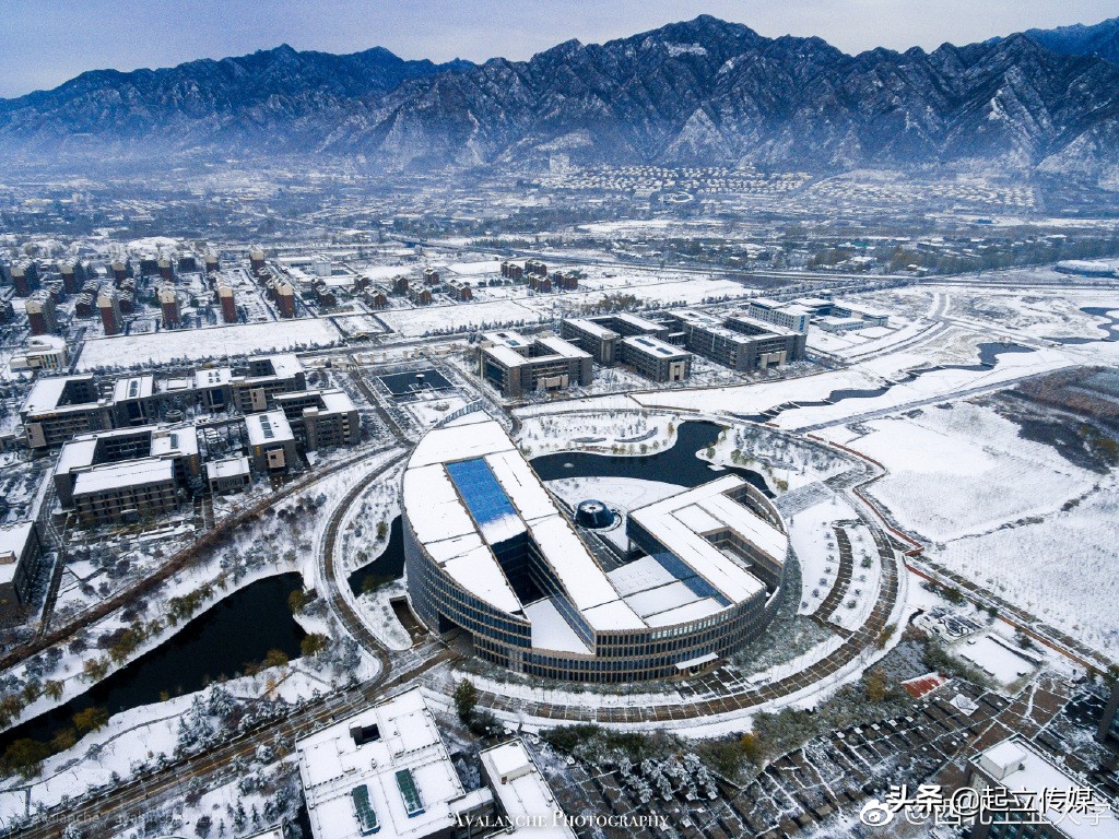这些大学有“靠山”：武大珞珈山，华科喻家山，西工大竟然是···