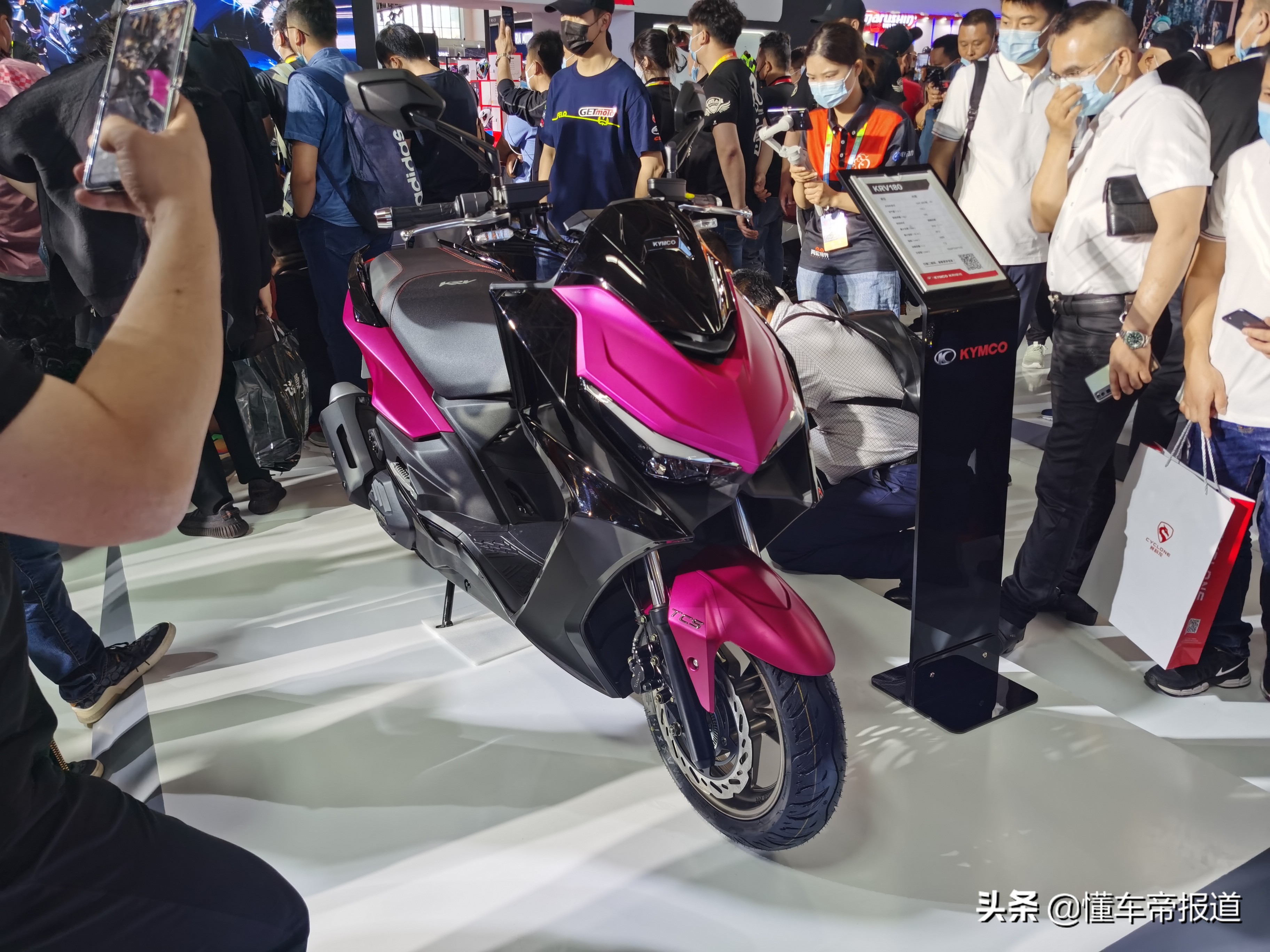 新车 | CFMOTO 800MT领衔，2021北京国际摩托车展自主品牌新车盘点