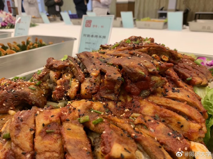 这5所“双一流”大学，用美食征服师生，学生：4年时间真吃过瘾了