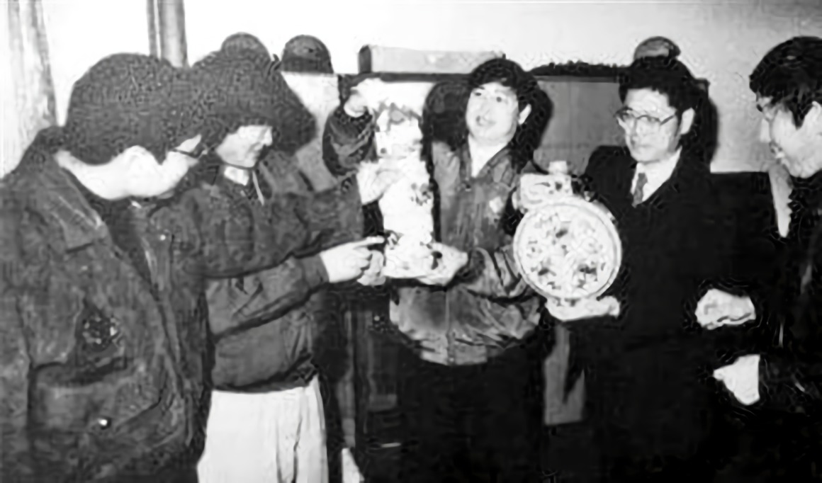 1992年，開(kāi)封博物館一夜之間被盜，8部紅外線報(bào)警器曾集體失靈