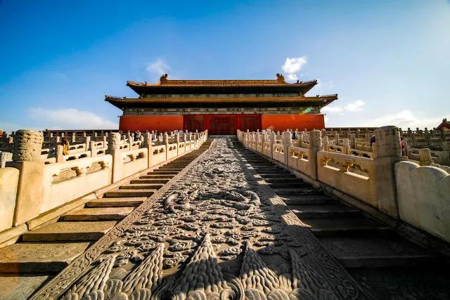 紫色的含义你知道吗？身边有喜欢紫色的人一定要注意了