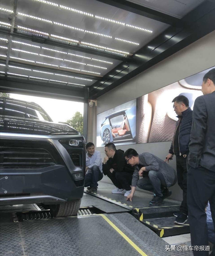 体验蔚来二代换电站：高效便捷，畅享电能补给新方式