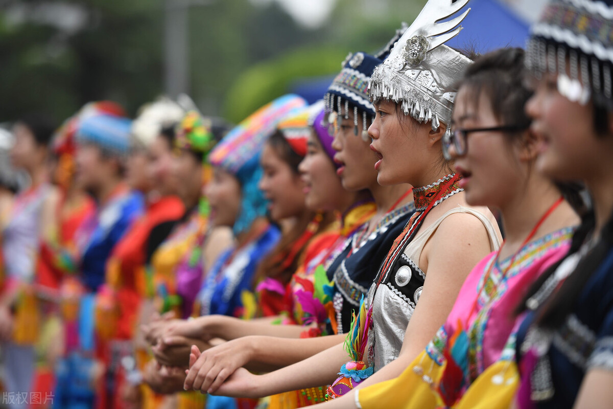 中国五个民族之最，人数最多的你可能知道，那最少的呢？