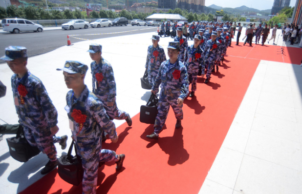 大学生参军入伍，春季征兵和秋季征兵有什么区别？想参军要清楚