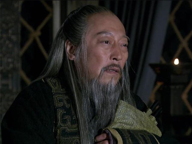 三国十大谋士军事排行榜：诸葛亮难进前五，周瑜挤进前三