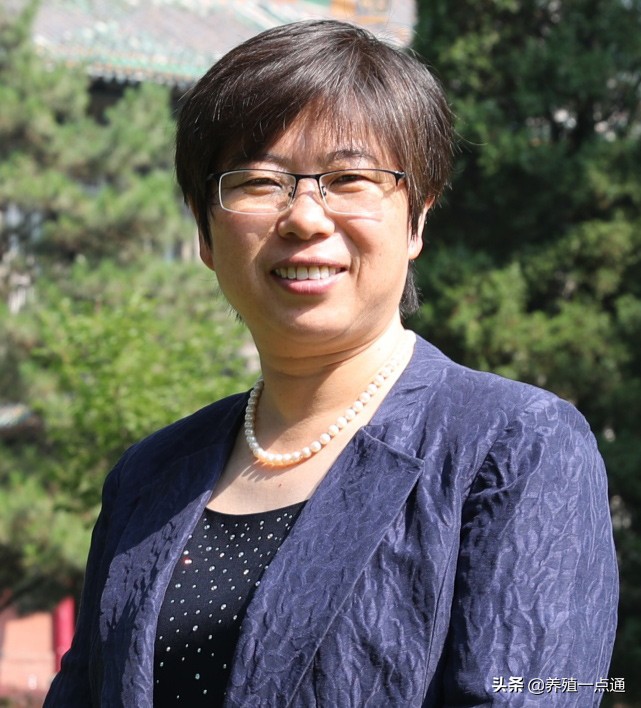 曹果清（女），山西农业大学教授、博导，遗传繁殖专家，三晋英才