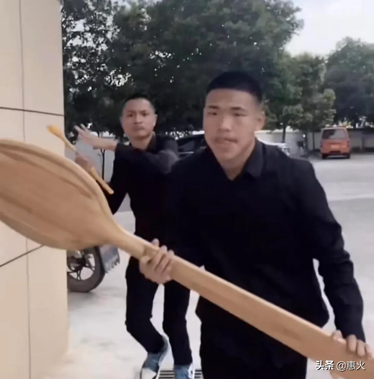 盘点快手最“骚”的四大男网红，网友：最喜欢攀娘