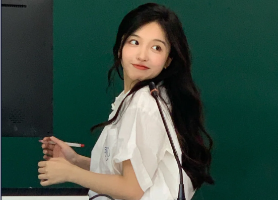 21年“高考分数线”涨还是跌？教育专家说出看法，中等生一本有望