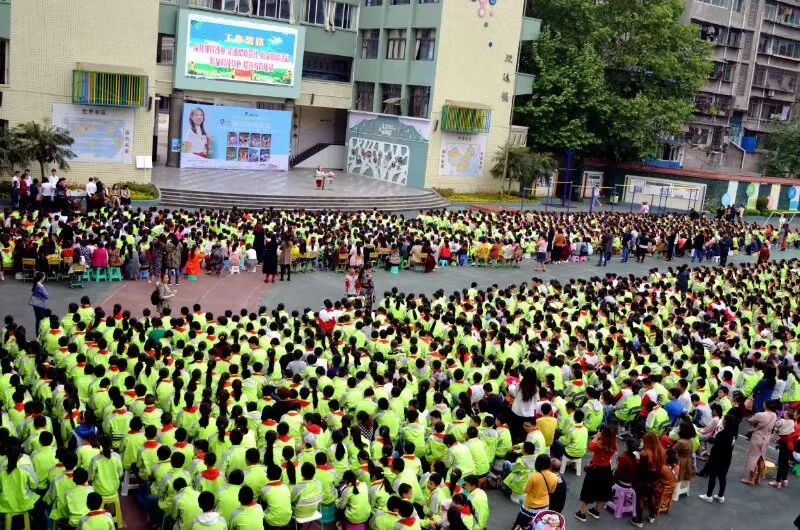 孩子不爱写作怎么办？魔法姐姐言传身教，让你的作文轻松拿高分