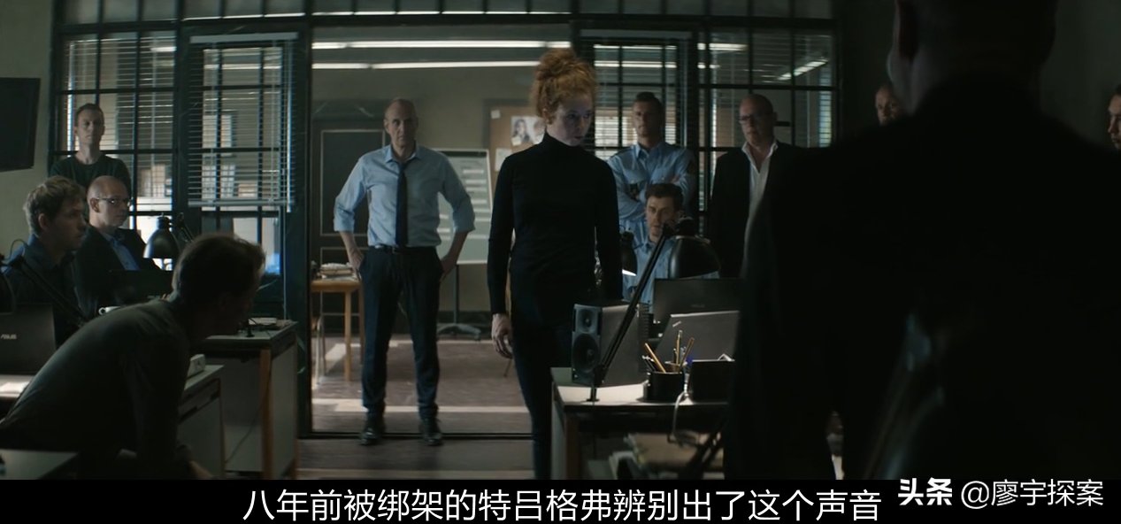 《悬案密码》4部曲：美女囚禁，贵校凶案，漂流瓶求救，墙中干尸