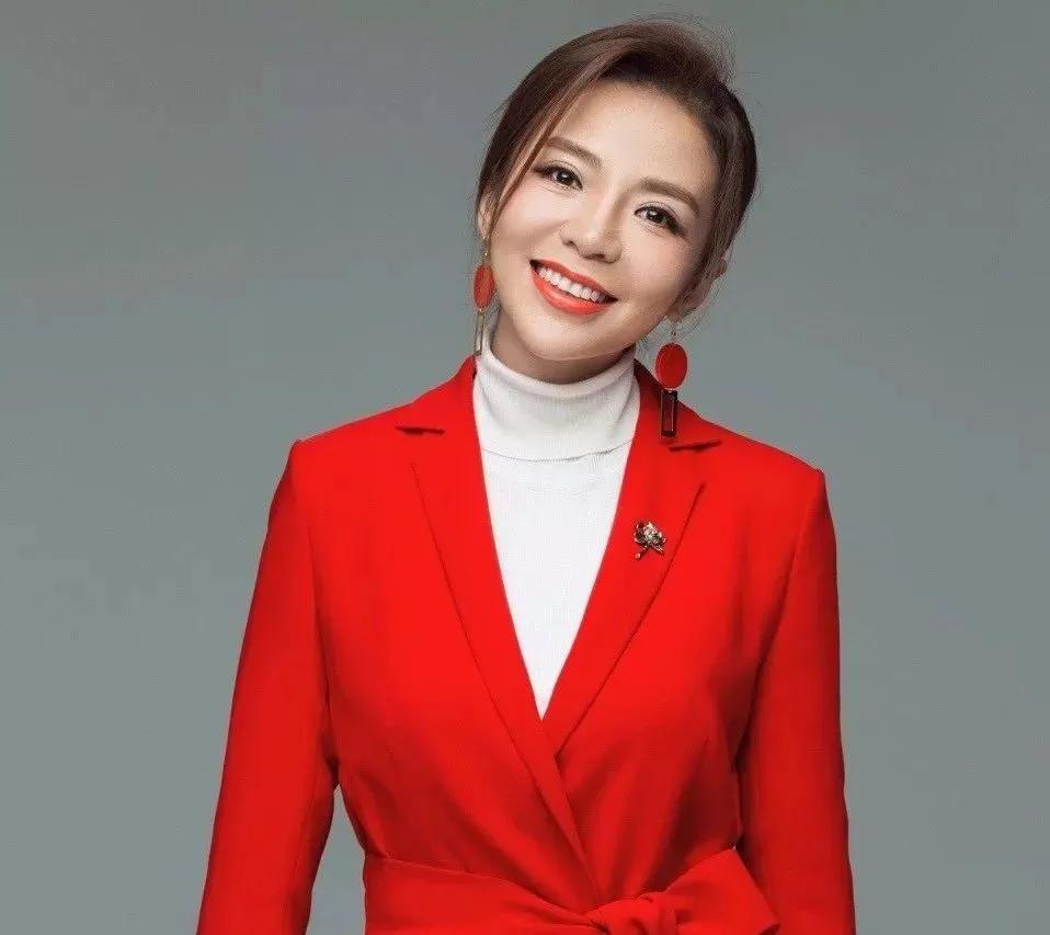 盘点央视7位美女主持人，有60后也有90后，谁才是你心中的女神？