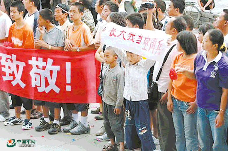 向老班长汇报！这是一场有关“传承”的特殊仪式