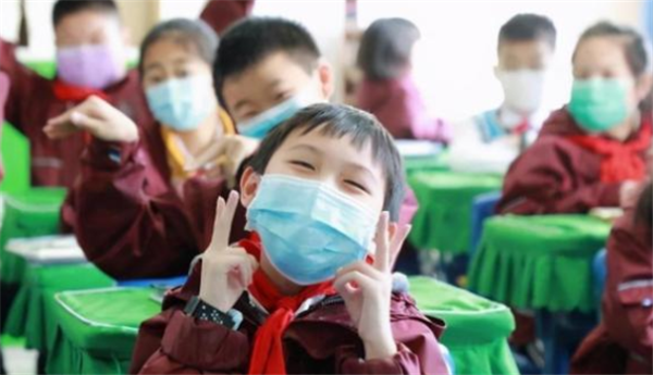 2022中小学迎来168天假，学生乐开花，家长：不知“后果”多严重