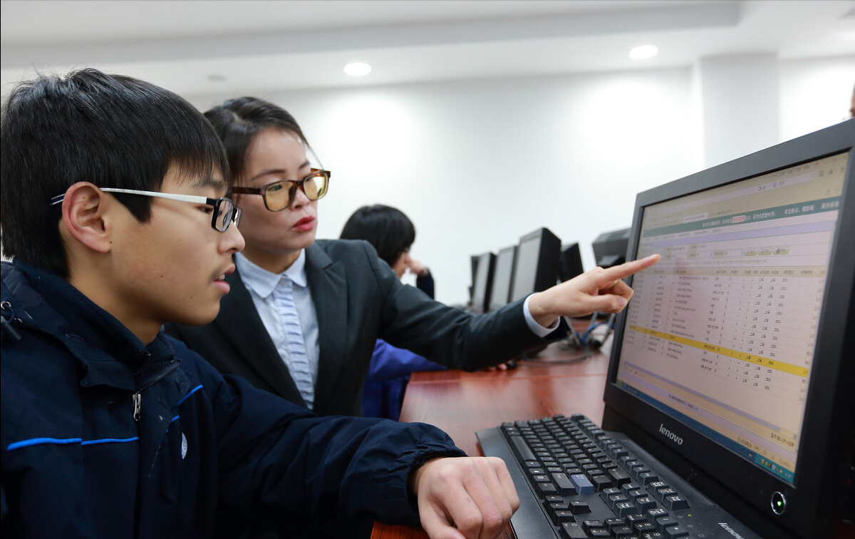 河南的学生迎来好消息，3所知名高校将落户河南，幸福来得太突然