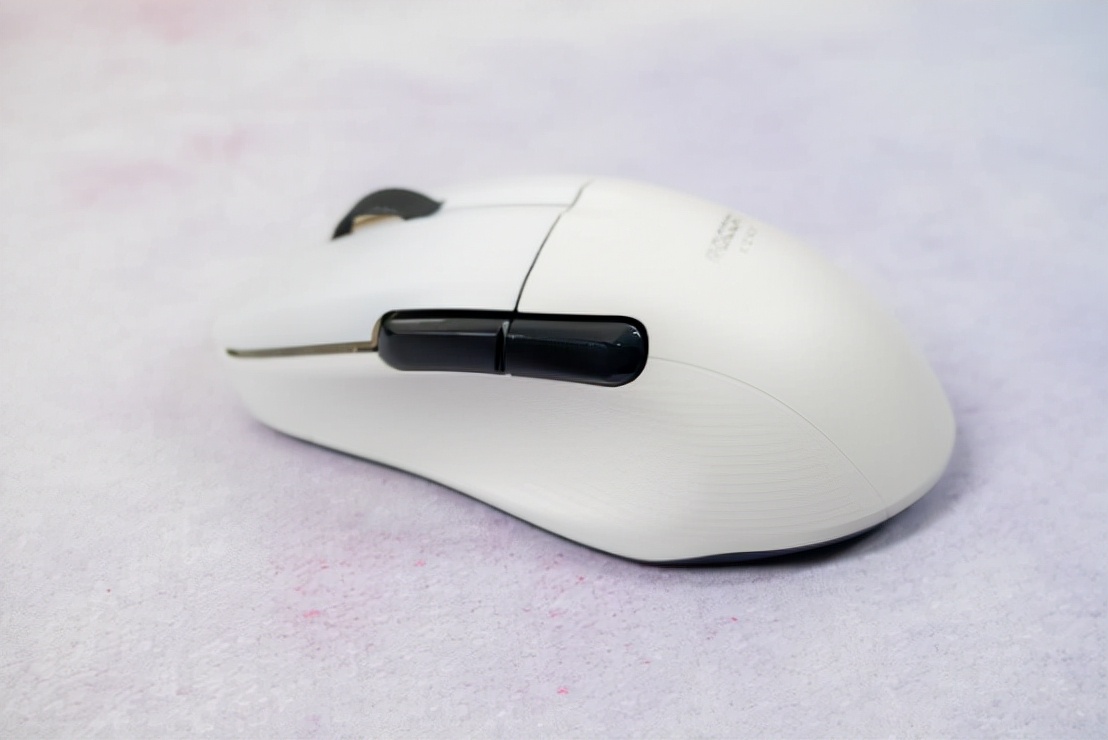 三种连接模式，高性能高颜值，冰豹魔幻豹KONE PRO AIR体验